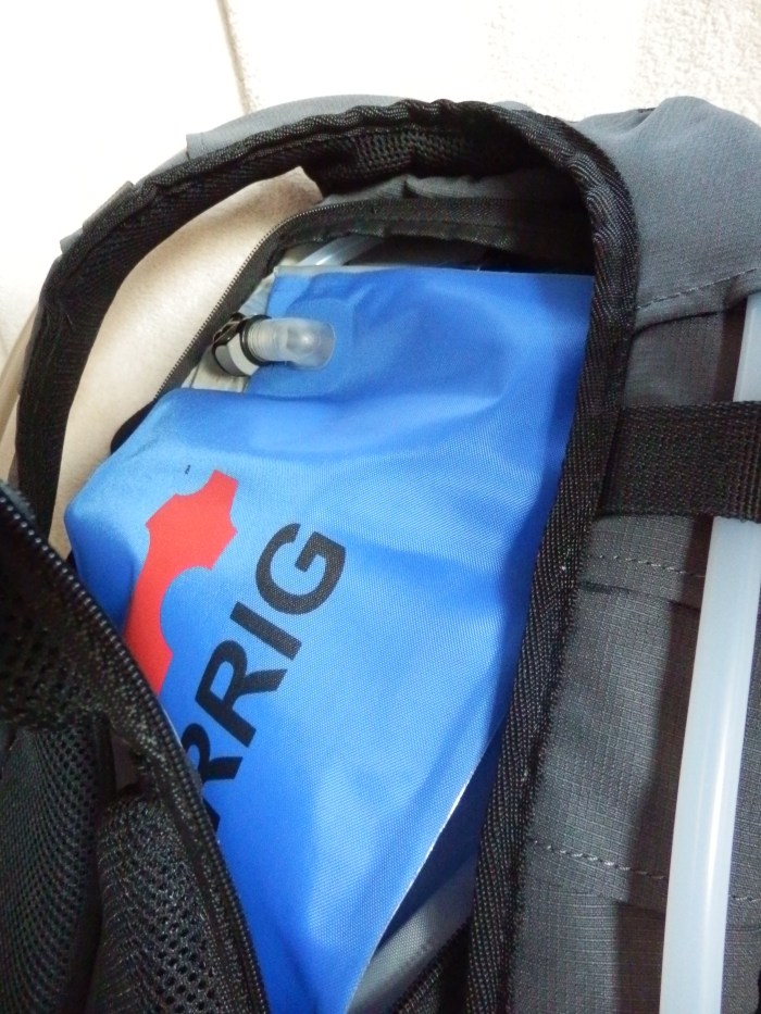 The dedicated hydration pocket